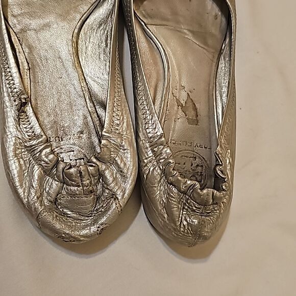 Tory Burch Silver Ballet Flats size 7 - Picture 3 of 9
